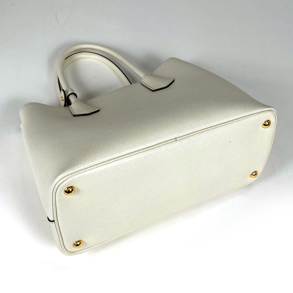 PRADA Bag - Picture 2 of 9